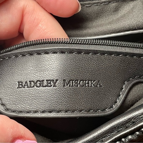 BADGLEY MISCHKA Black Vegan Leather Crossbody Bag Quilted Designer Adjustable - Picture 6 of 13